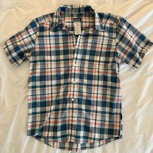 Men’s EUC Patagonia ss plaid cotton shirt, size M